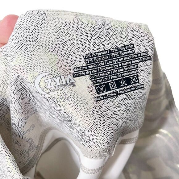 ZYIA Silver Camo Pocket Capri Legging  - Picture 7 of 7